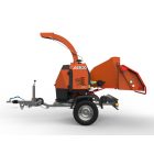 Jensen A530 – 6 colos, 40 LE-s, forgózsámolyos vontatott faaprítógép, benzinmotoros